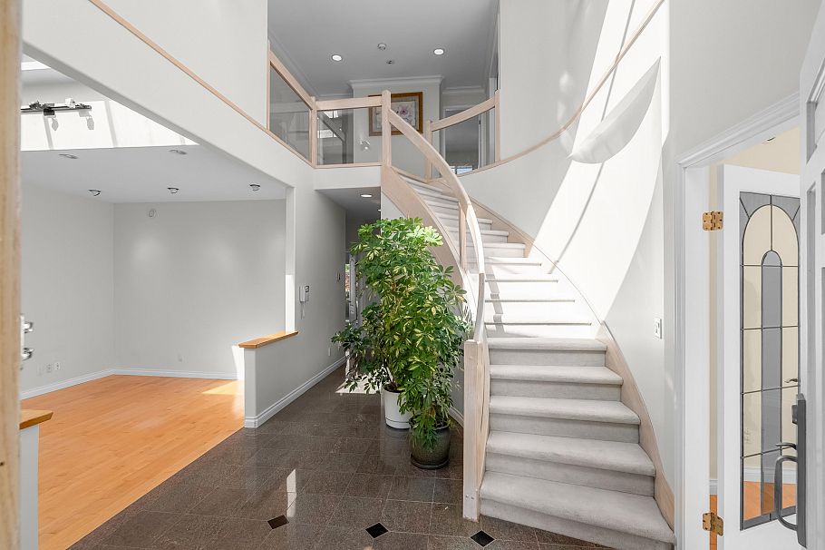 2249 Fraserview Drive Vancouver, BC - 5