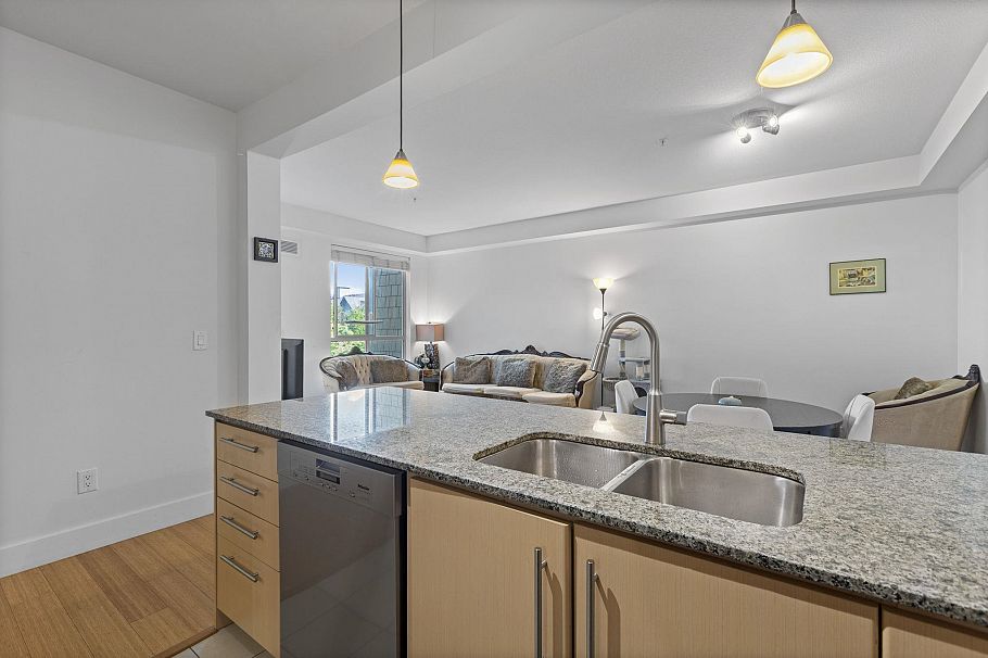 307 6268 Eagles Drive Vancouver, BC - 17