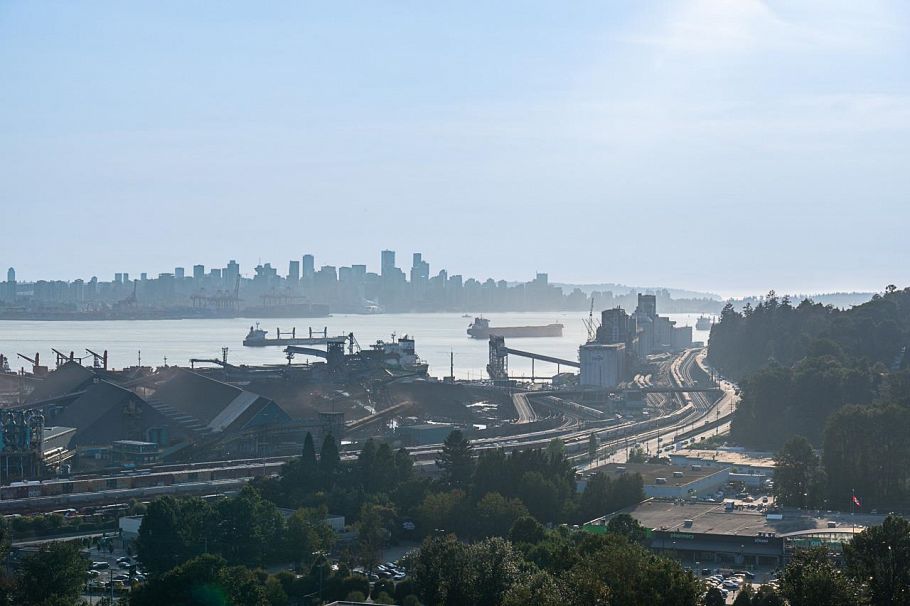 2704 1401 Hunter Street North Vancouver, BC - 24