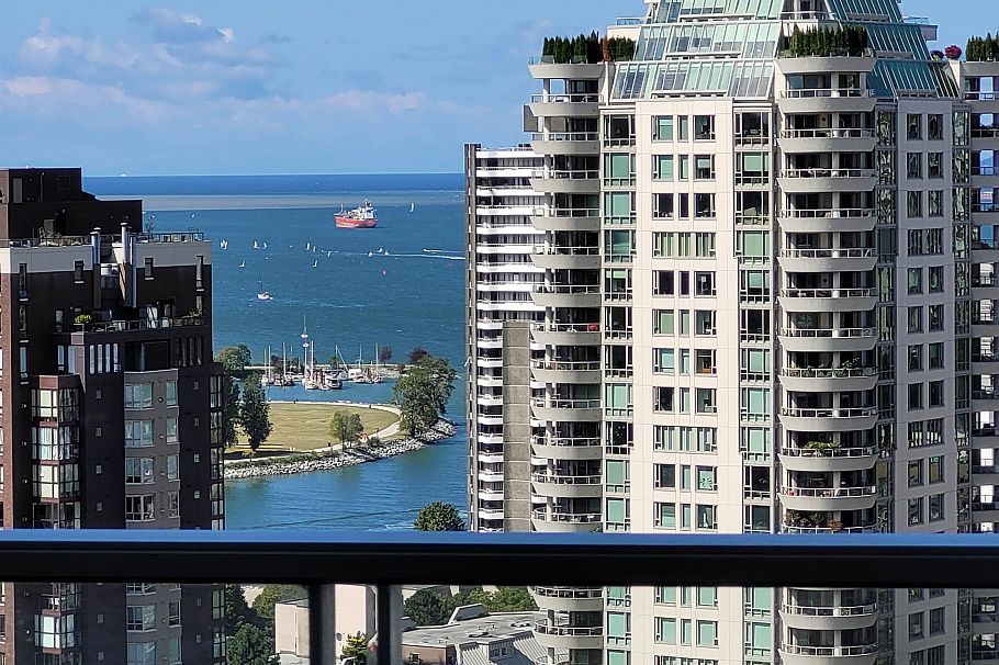 2501 1283 Howe Street Vancouver, BC - 13