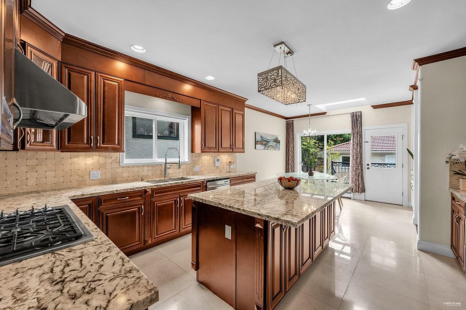 4118 W 13th Avenue Vancouver, BC - 11