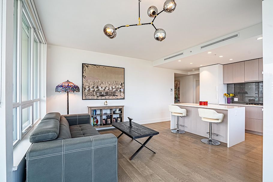 1601 1632 Lions Gate Lane North Vancouver, BC - 5