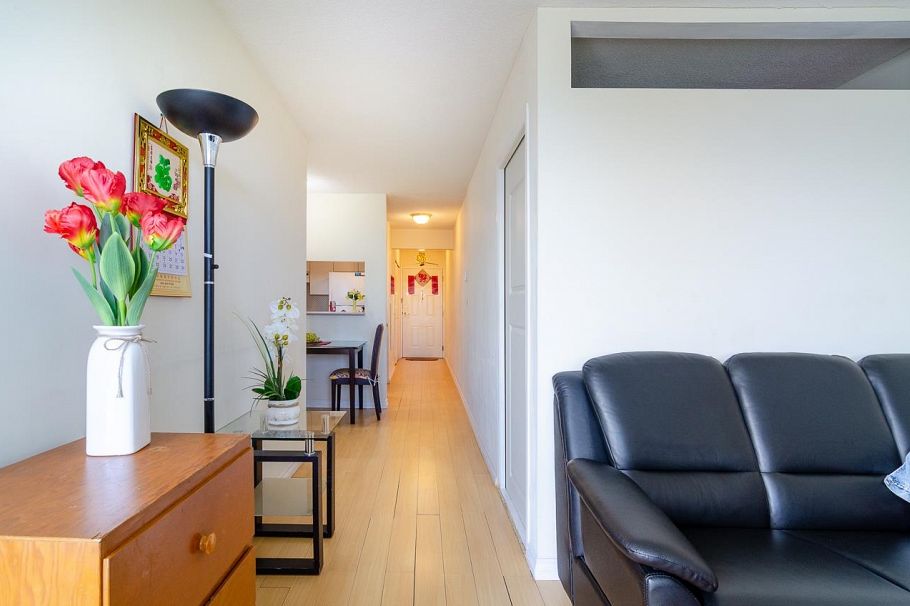 1206 3455 Ascot Place Vancouver, BC - 8