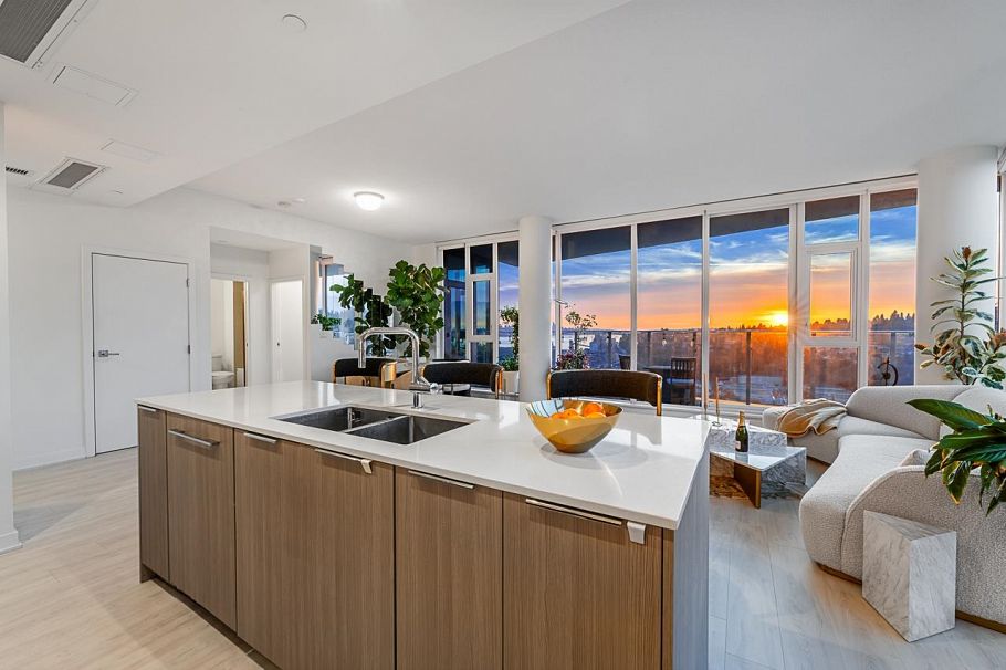 2704 1401 Hunter Street North Vancouver, BC - 8