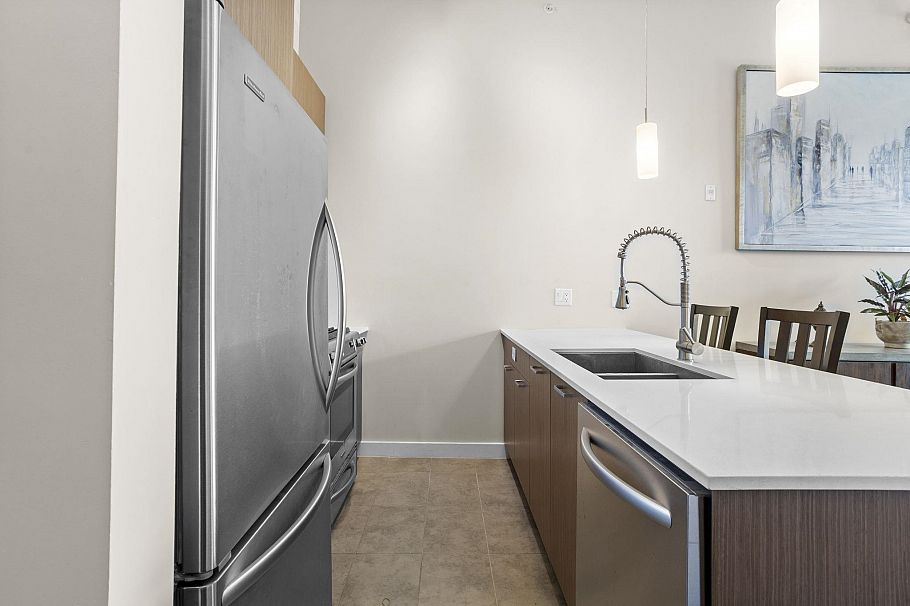 103 1182 W 16th Street North Vancouver, BC - 7