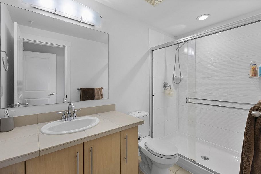 307 6268 Eagles Drive Vancouver, BC - 23