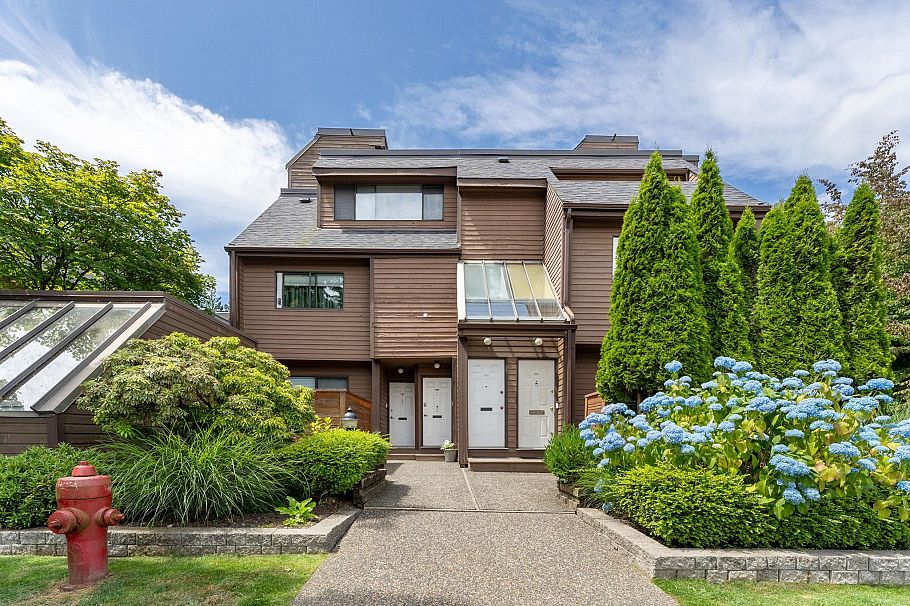 3349 Mountain Highway North Vancouver, BC - 1