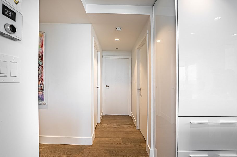 1601 1632 Lions Gate Lane North Vancouver, BC - 22