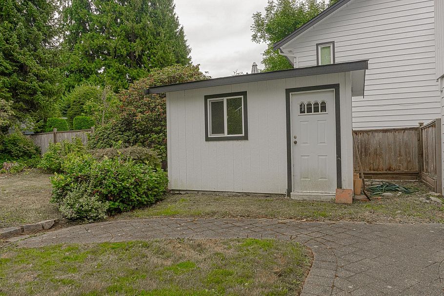 3566 Regent Avenue North Vancouver, BC - 10