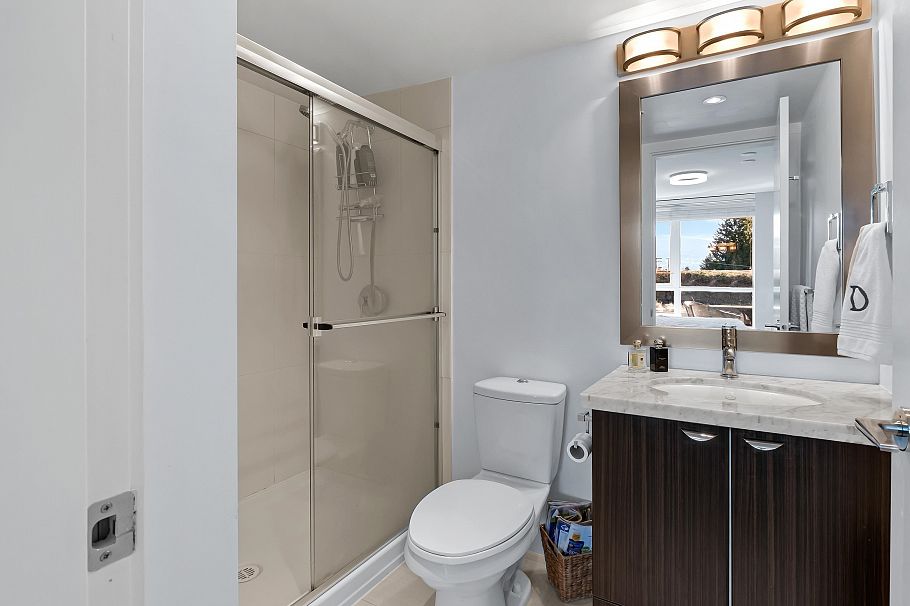 308 160 W 3rd Street North Vancouver, BC - 19