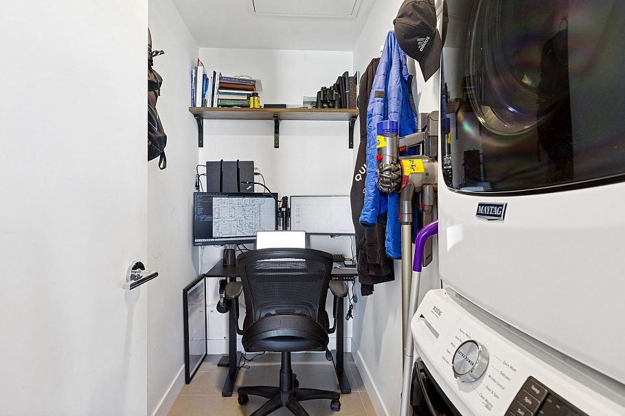 303 707 E 3 Street North Vancouver, BC - 26