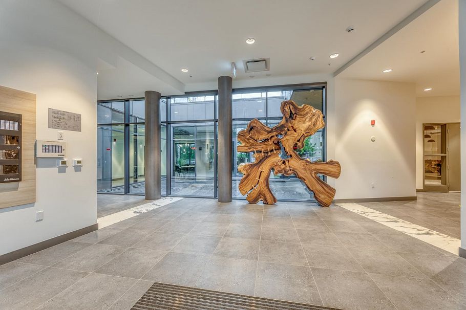 557 422 E 3rd Street North Vancouver, BC - 15