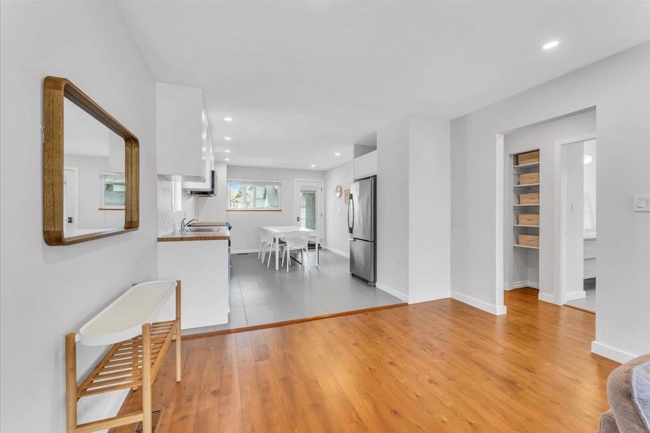 2942 E Georgia Street Vancouver, BC - 6