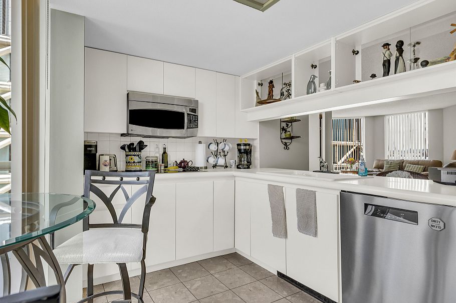 503 168 Chadwick Court North Vancouver, BC - 16