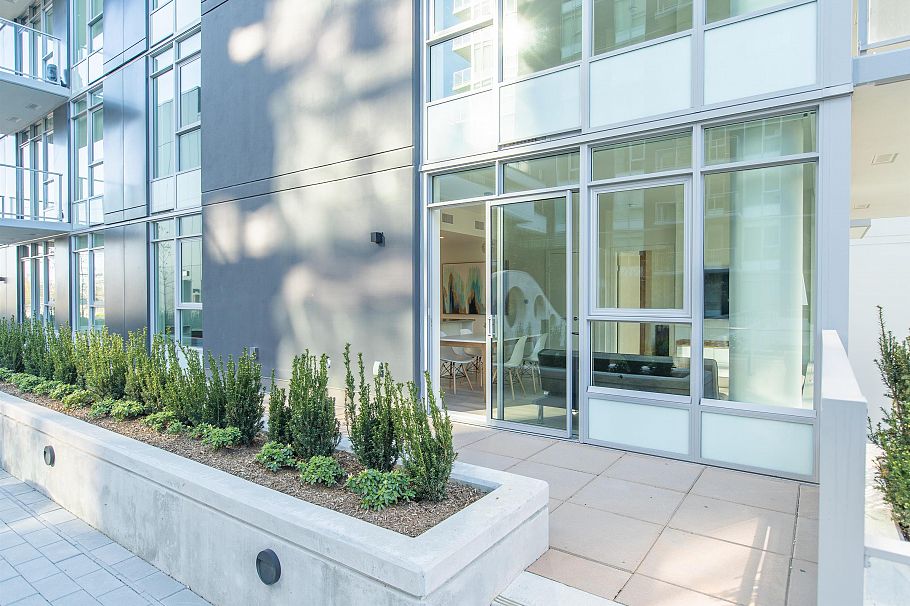 206 8570 Rivergrass Drive Vancouver, BC - 11