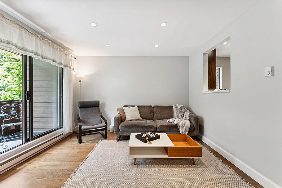 3349 Mountain Highway North Vancouver, BC - 7