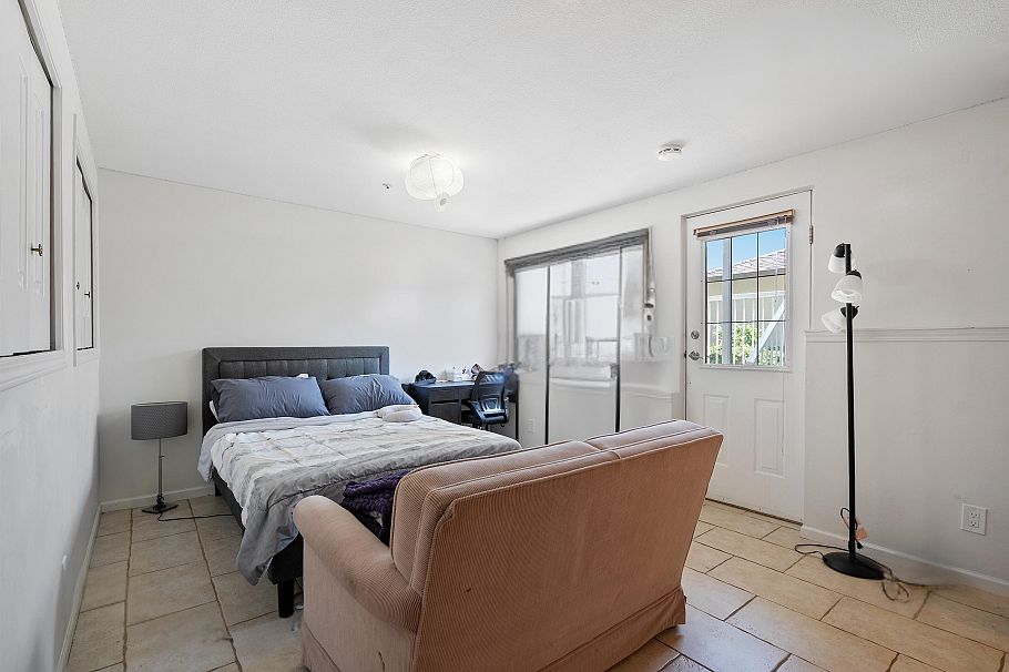 4988 Sherbrooke Street Vancouver, BC - 26