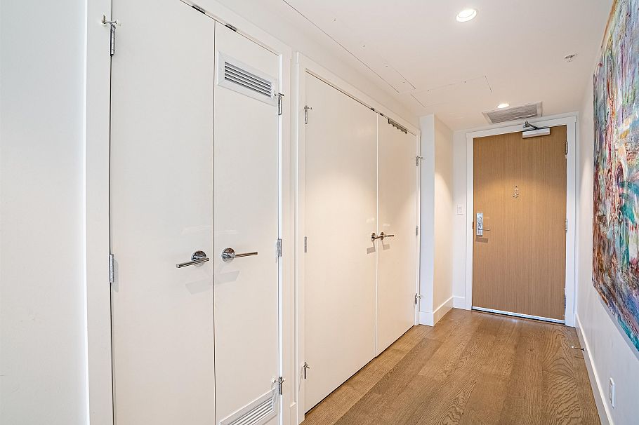 1601 1632 Lions Gate Lane North Vancouver, BC - 23