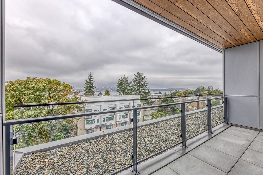 557 422 E 3rd Street North Vancouver, BC - 12