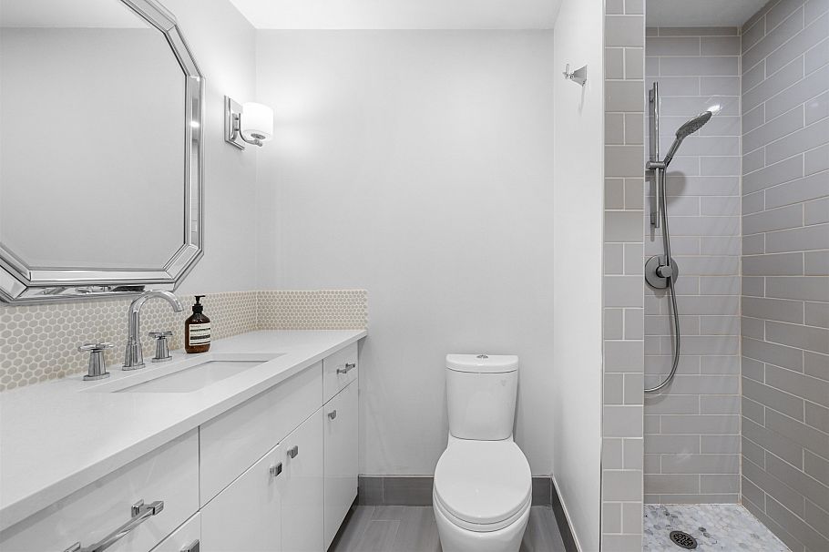 302 1720 W 12th Avenue Vancouver, BC - 19