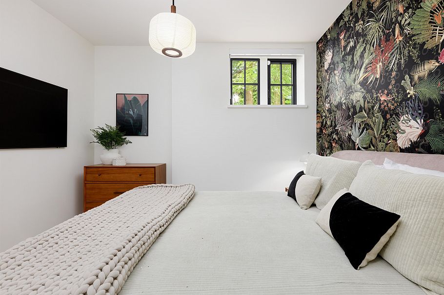 2502 W 33rd Avenue Vancouver, BC - 14