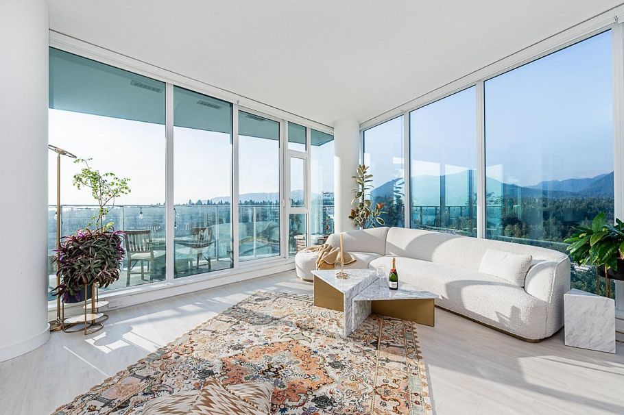 2704 1401 Hunter Street North Vancouver, BC - 3