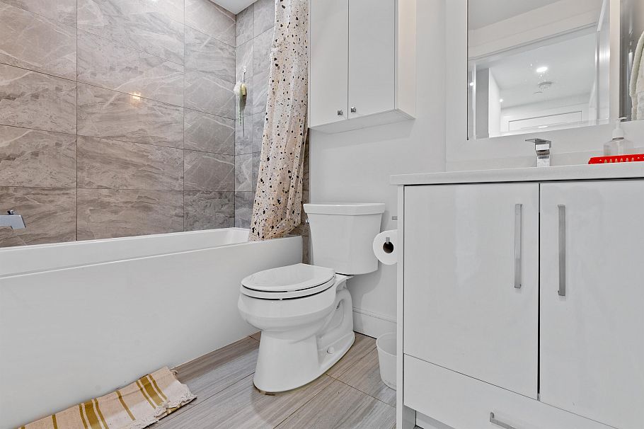 2388 E 34th Avenue Vancouver, BC - 13