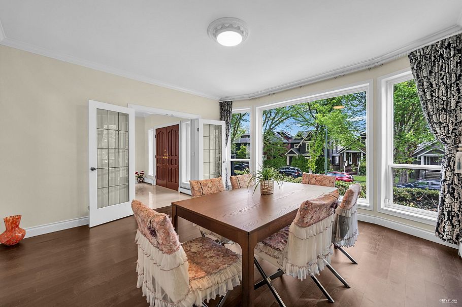 4118 W 13th Avenue Vancouver, BC - 5