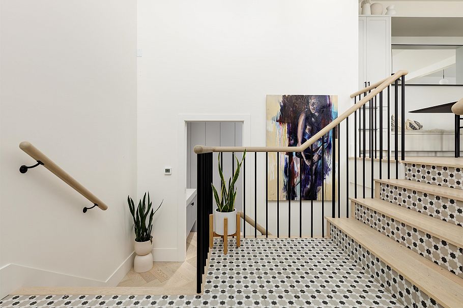 2502 W 33rd Avenue Vancouver, BC - 11