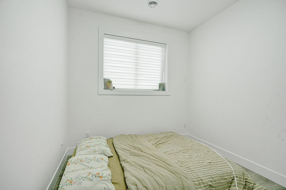 1423 E 62nd Avenue Vancouver, BC - 29