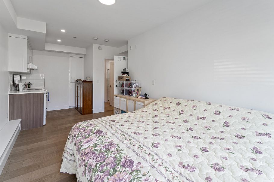 2388 E 34th Avenue Vancouver, BC - 20