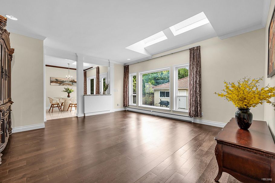 4118 W 13th Avenue Vancouver, BC - 10