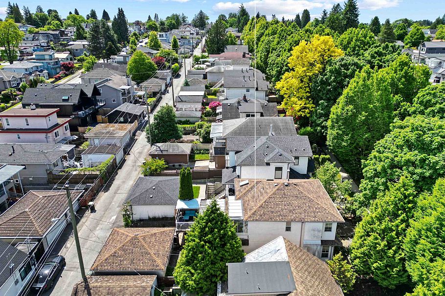 4988 Sherbrooke Street Vancouver, BC - 22