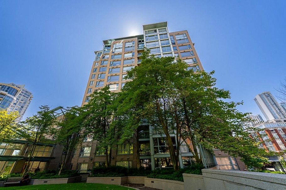 1304 283 Davie Street Vancouver, BC - 37