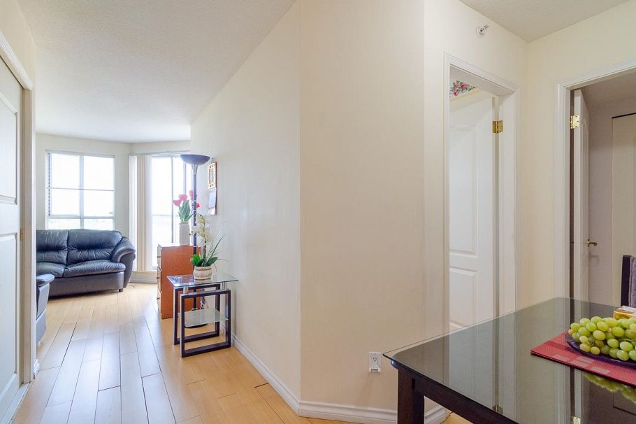 1206 3455 Ascot Place Vancouver, BC - 7