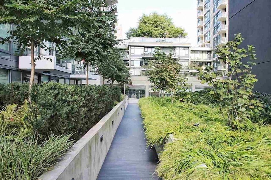 308 1788 Columbia Street Vancouver, BC - 13