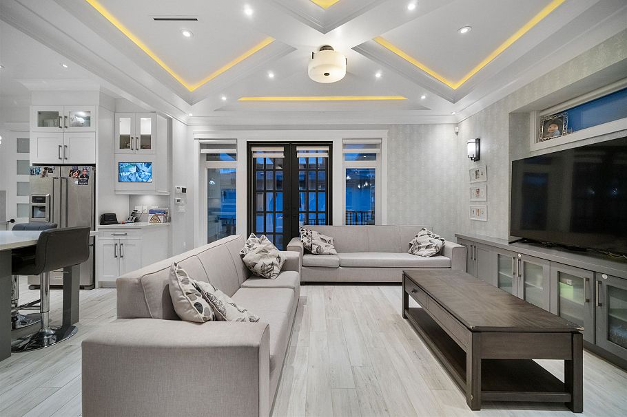 459 E 55th Avenue Vancouver, BC - 7