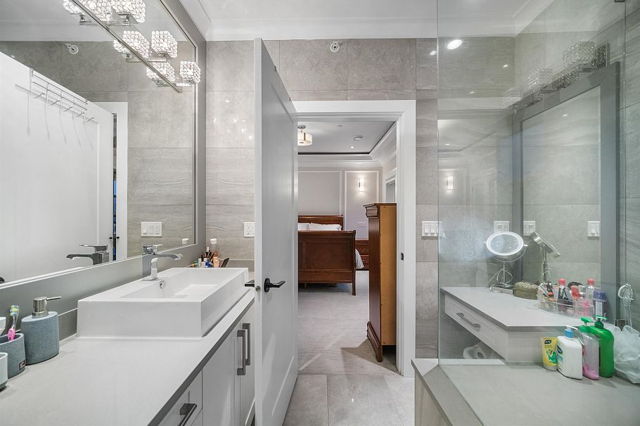 459 E 55th Avenue Vancouver, BC - 22