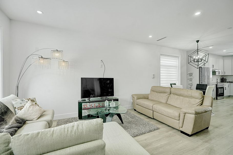 1421 E 62nd Avenue Vancouver, BC - 15