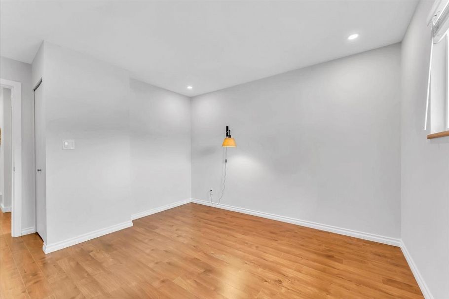 2942 E Georgia Street Vancouver, BC - 13