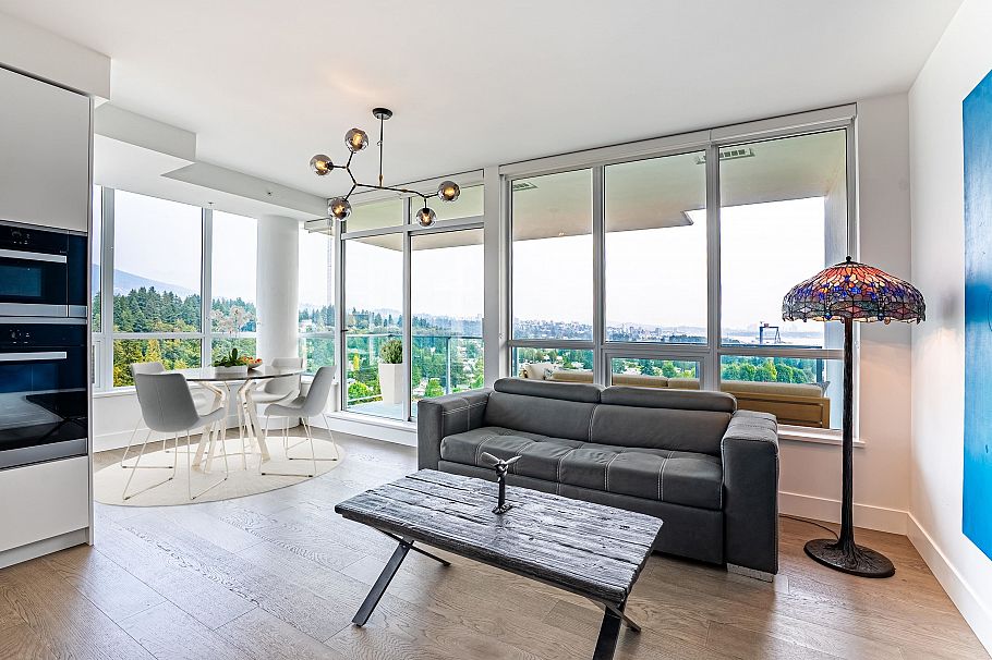 1601 1632 Lions Gate Lane North Vancouver, BC - 2