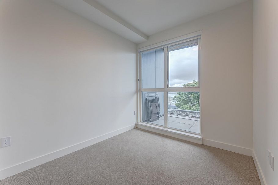 557 422 E 3rd Street North Vancouver, BC - 9