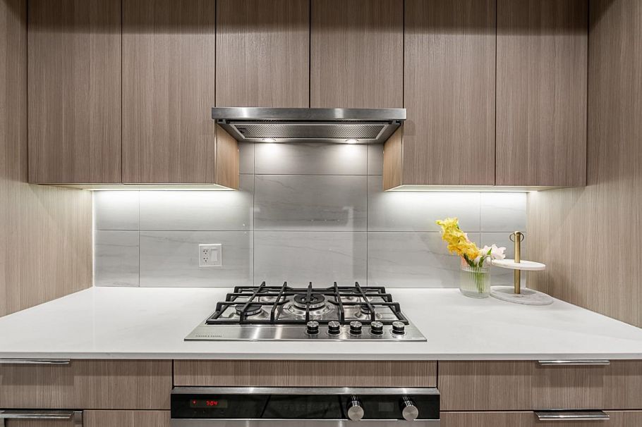 2704 1401 Hunter Street North Vancouver, BC - 10