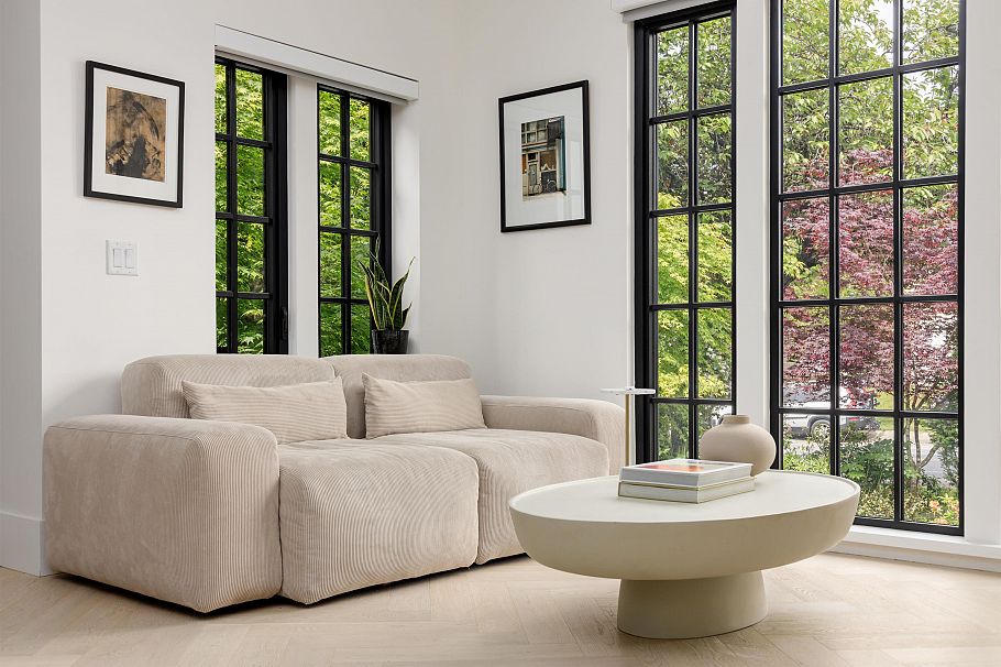 2502 W 33rd Avenue Vancouver, BC - 3