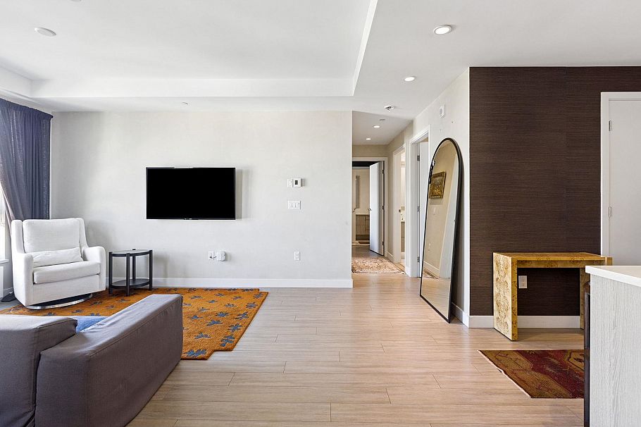 303 707 E 3 Street North Vancouver, BC - 5