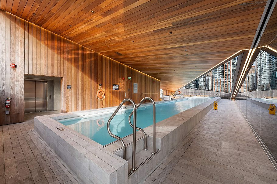 2702 1480 Howe Street Vancouver, BC - 19