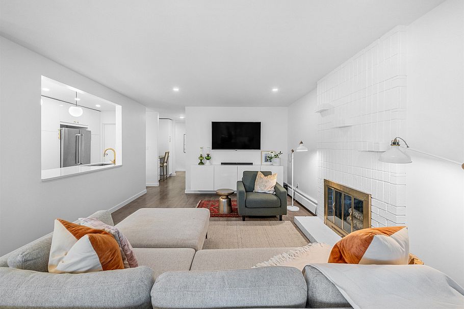 302 1720 W 12th Avenue Vancouver, BC - 2