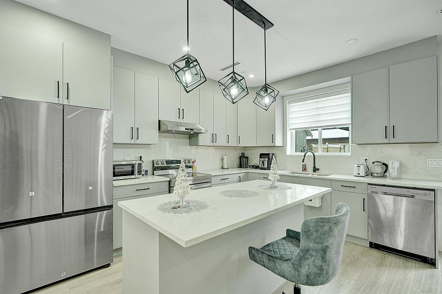 1423 E 62nd Avenue Vancouver, BC - 18