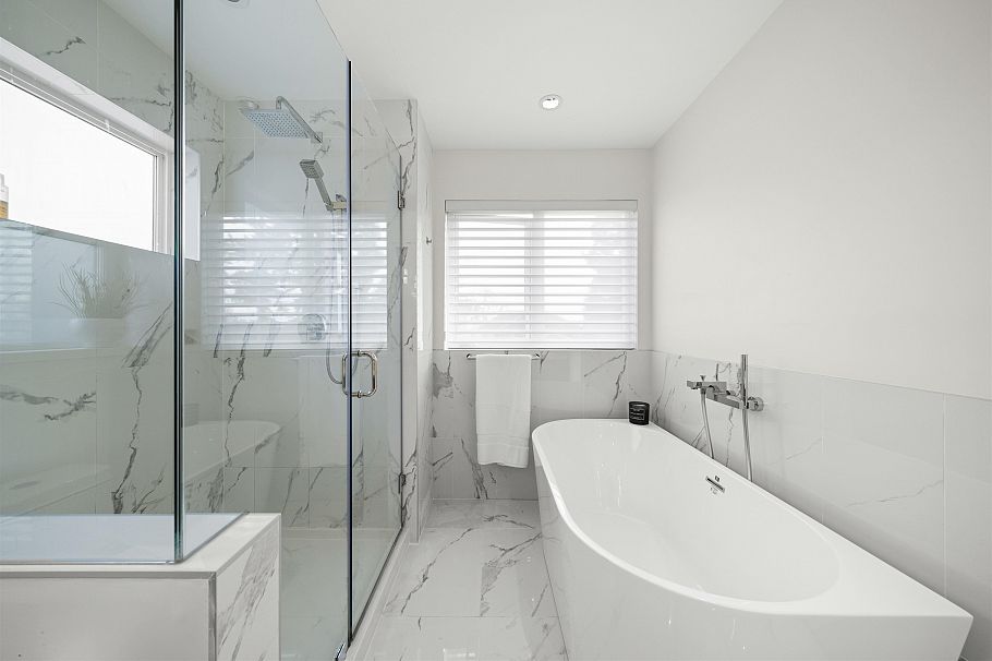 413 W Keith Road North Vancouver, BC - 26