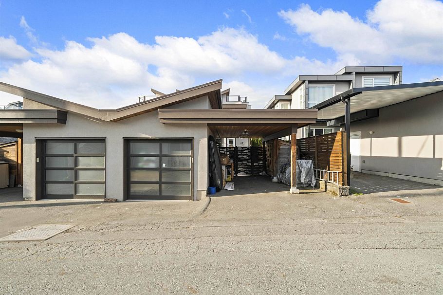 413 W Keith Road North Vancouver, BC - 35